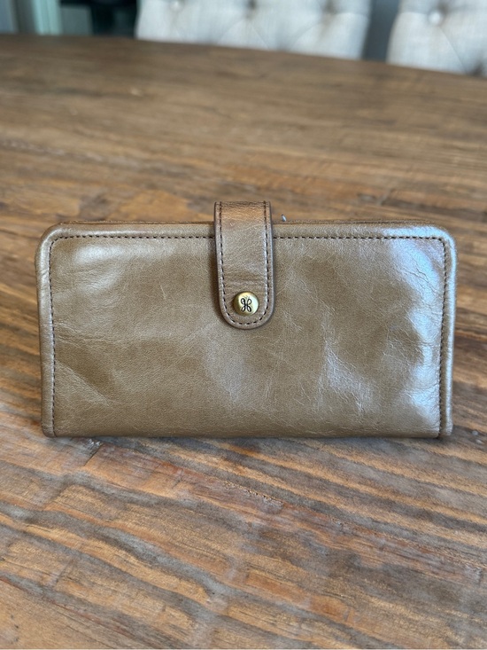 HOBO Handbags - Hobo International Dunn Bifold Wallet Tan Leather Bifold Snap Zip Women